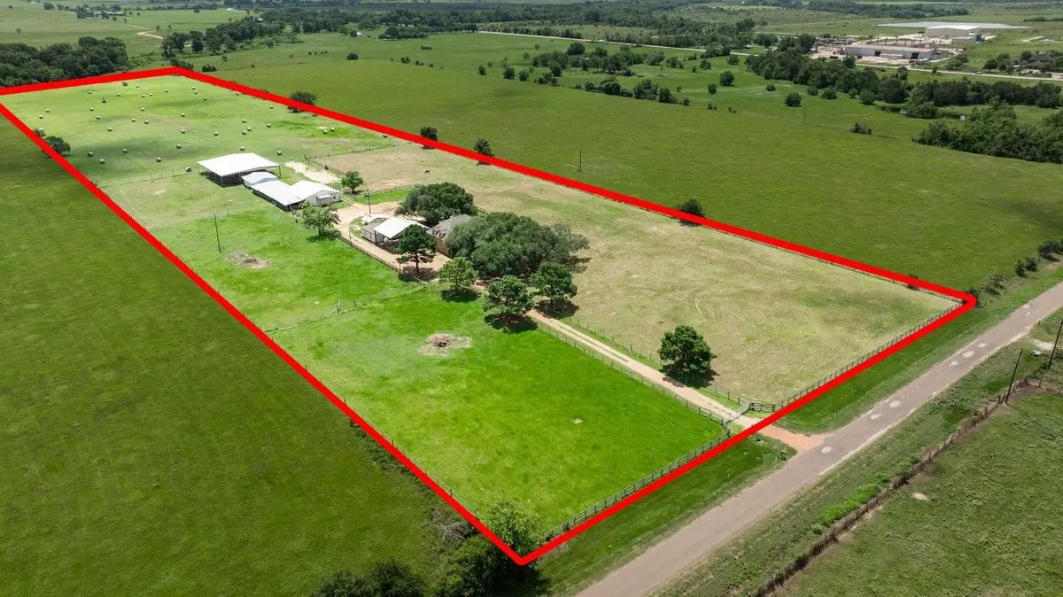 10306 Schmidt Road, Waller, TX 77484 - Image #1