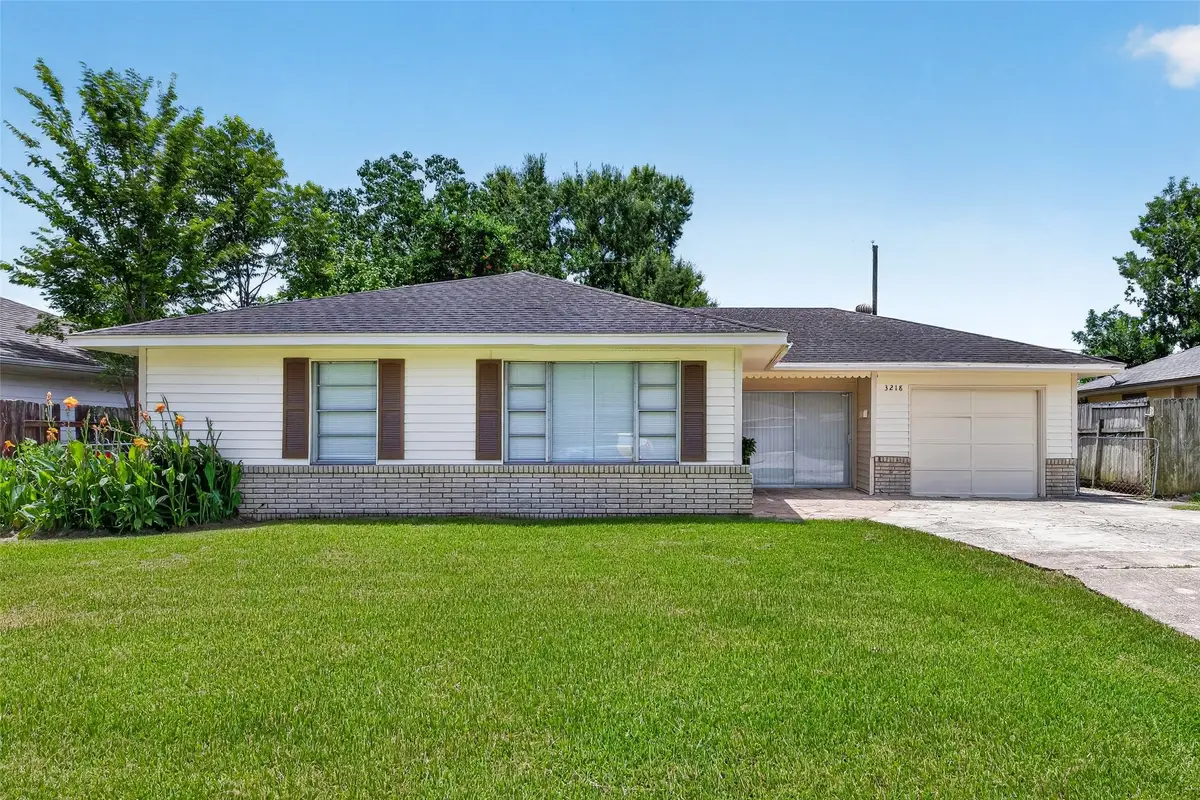 3218 Grant Street, Pasadena, TX 77503 - #1