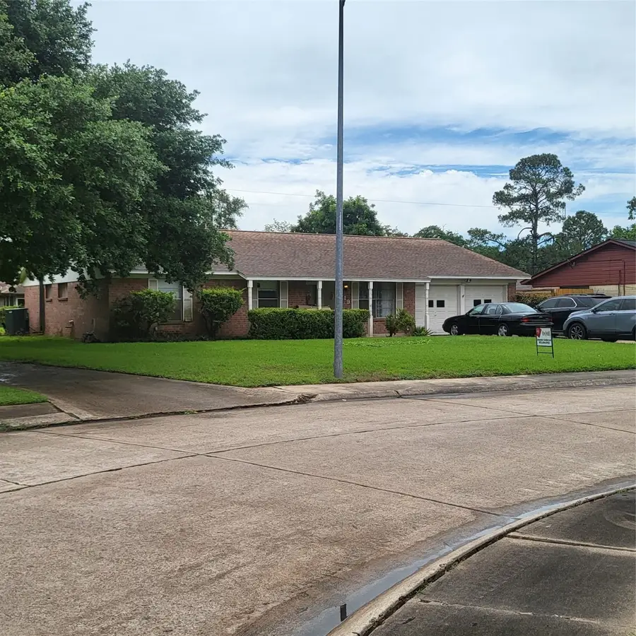 119 Poppy Street Street Se, Lake Jackson, TX 77566 - Image #2