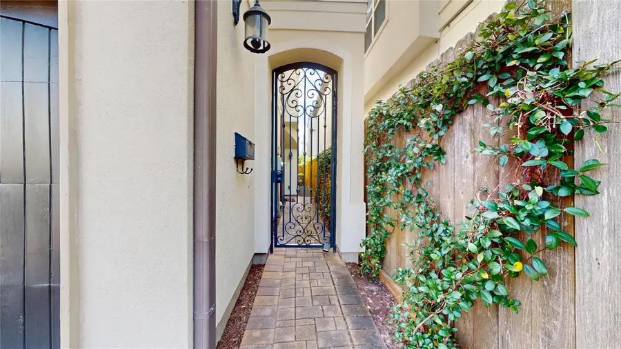 2419 Driscoll Street, Houston, TX 77019 - #3