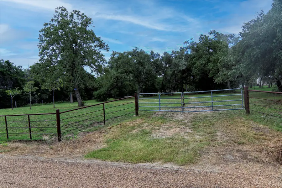 4744 Freyburg Hall Road, Schulenburg, TX 78956 - Image #2