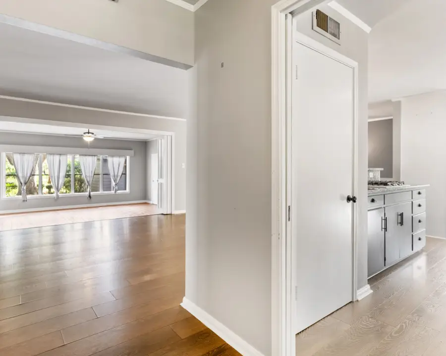 2404 Marguerite Street, Bay City, TX 77414 - Image #3