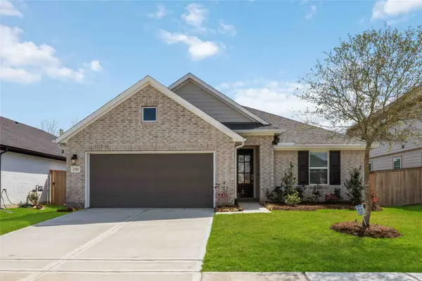 230 Magnolia Laurel Drive, Alvin, TX 77511