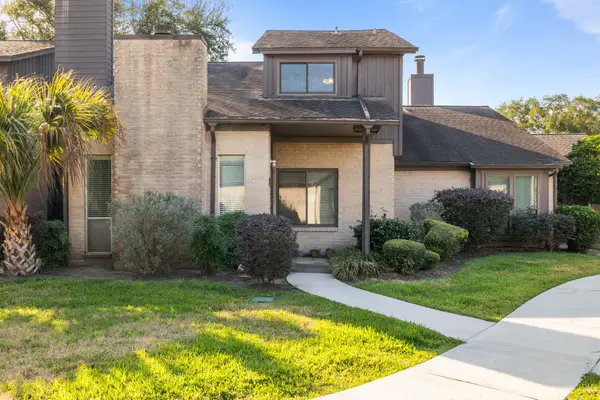 2125 Broadlawn Drive, Houston, TX 77058