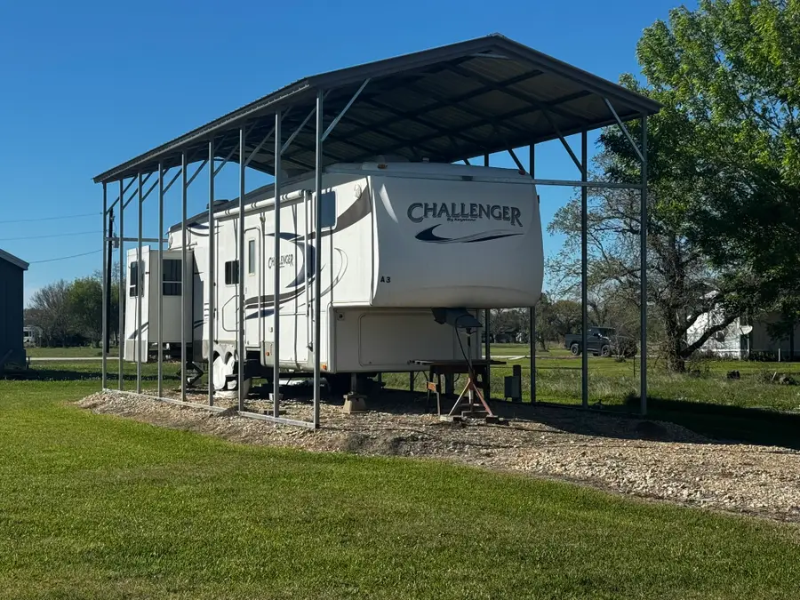 101 Tupelo 1 N, Palacios, TX 77465 - #3