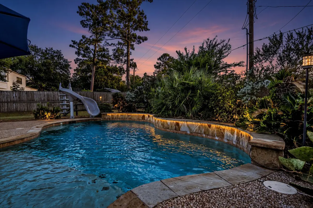 114 Elmwood Street, Huntsville, TX 77320 - #1