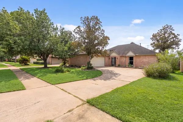 15619 Four Leaf Drive, Houston, TX 77084