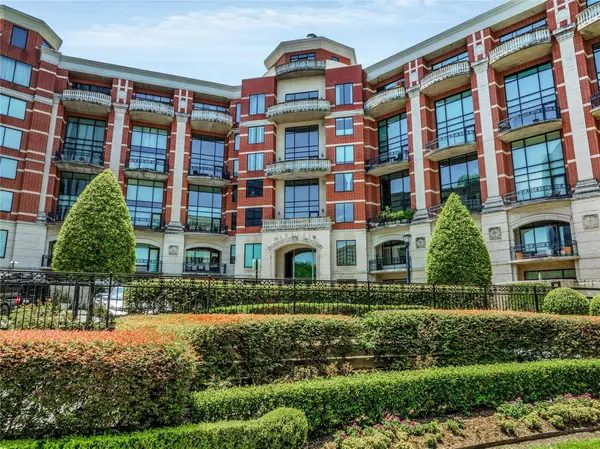 5005 Hidalgo Street #601, Houston, TX 77056