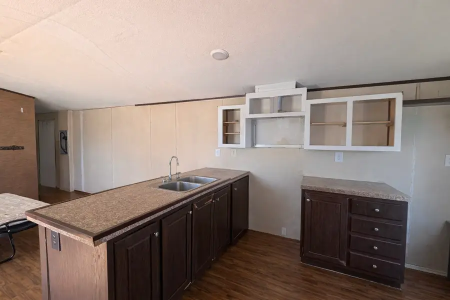 810 N Battlebell Road, Highlands, TX 77562 - #3