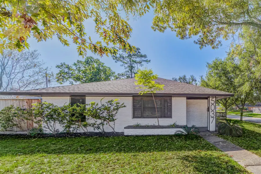 5037 W 43rd Street, Houston, TX 77092 - Image #2