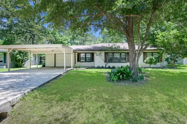 210 Harris Boulevard, Conroe, TX 77301