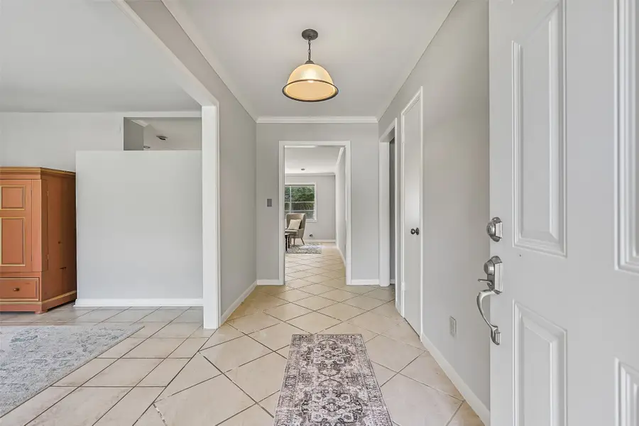 418 Forest Lake Drive, Seabrook, TX 77586 - Image #2