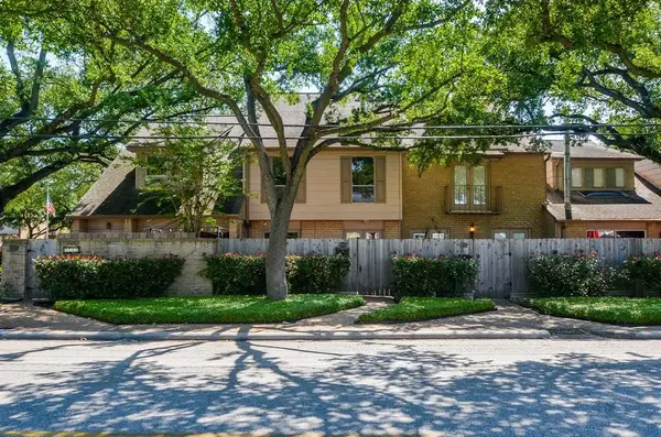 5830 Langfield Road #5830, Houston, TX 77092