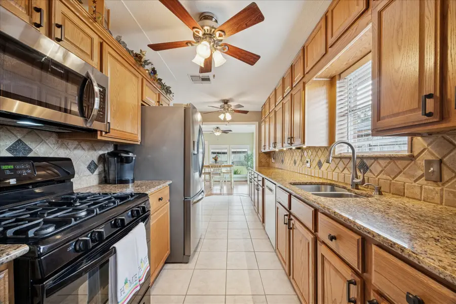 6319 Crestside Drive, Pasadena, TX 77505 - #3