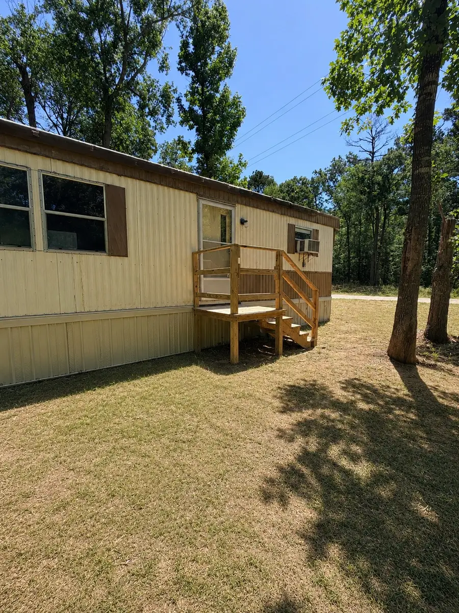 145 St Regis, Livingston, TX 77351 - #2