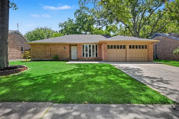 1931 Westlake Road, Houston, TX 77062