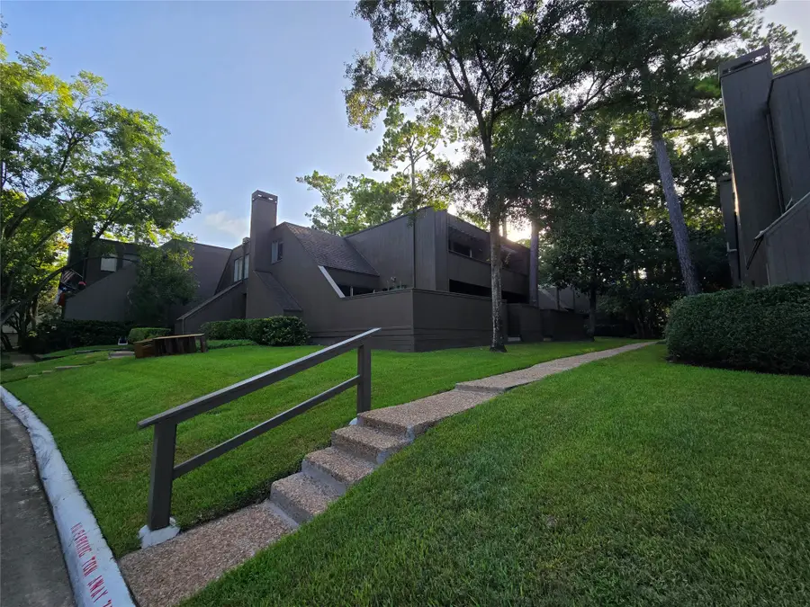 31 Litchfield Lane, Houston, TX 77024 - #2