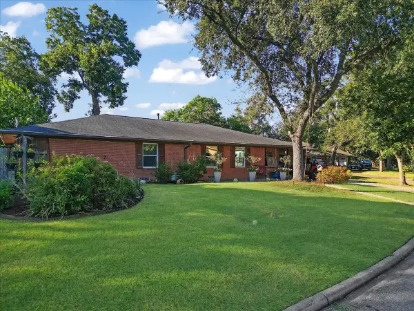 8543 Chalcos Drive, Houston, TX 77017