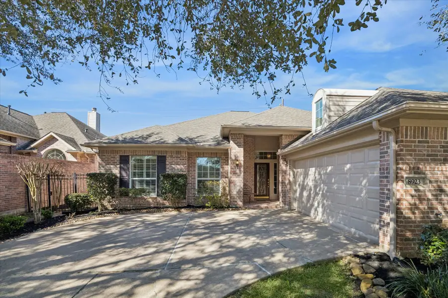 8923 Four Leaf Drive, Sugar Land, TX 77479 - #3
