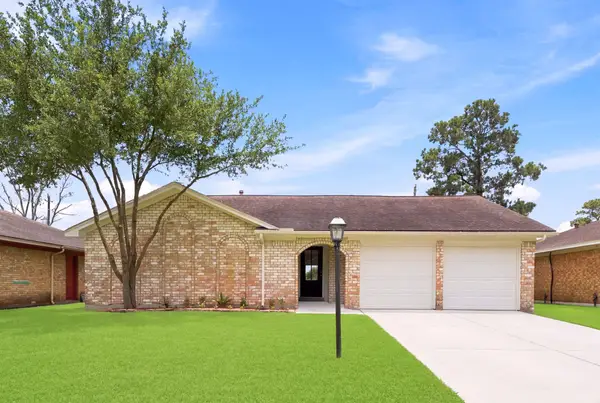 659 Grand Oaks Drive, Houston, TX 77015