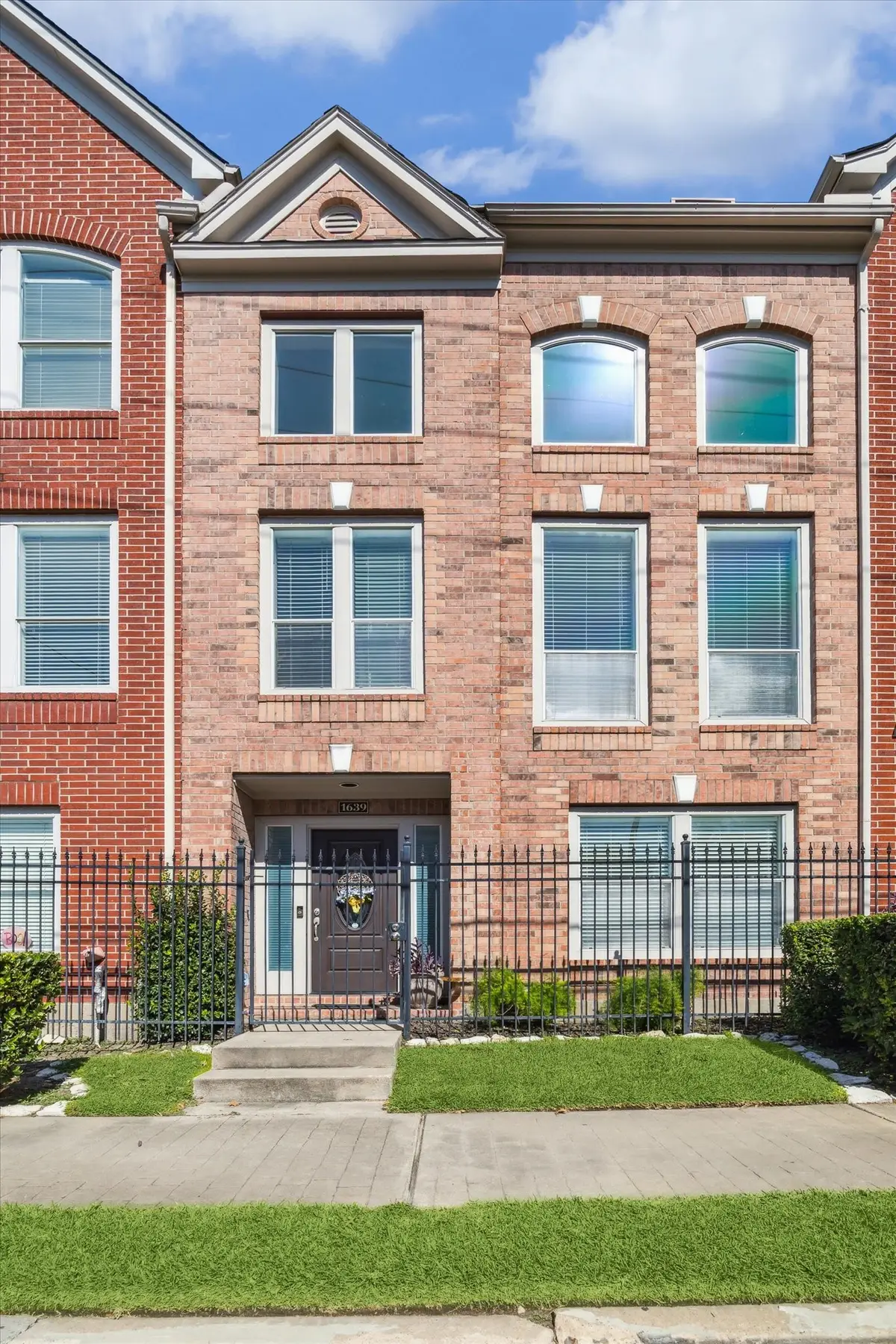 1639 Sutton Street, Houston, TX 77006 - #1