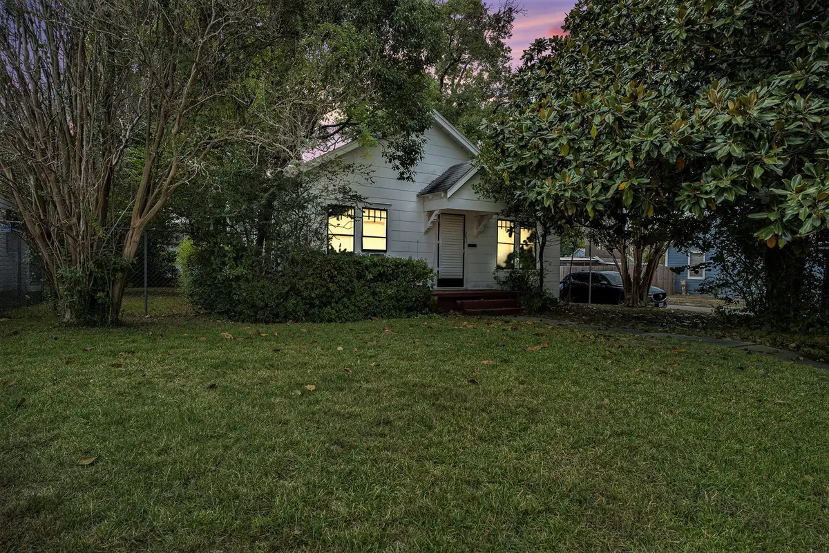 501 E Wright Street, Baytown, TX 77520 - Image #1