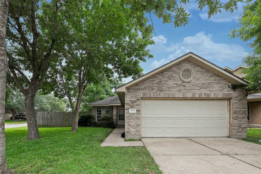 5734 Wandering Creek Drive, Richmond, TX 77469 - #2