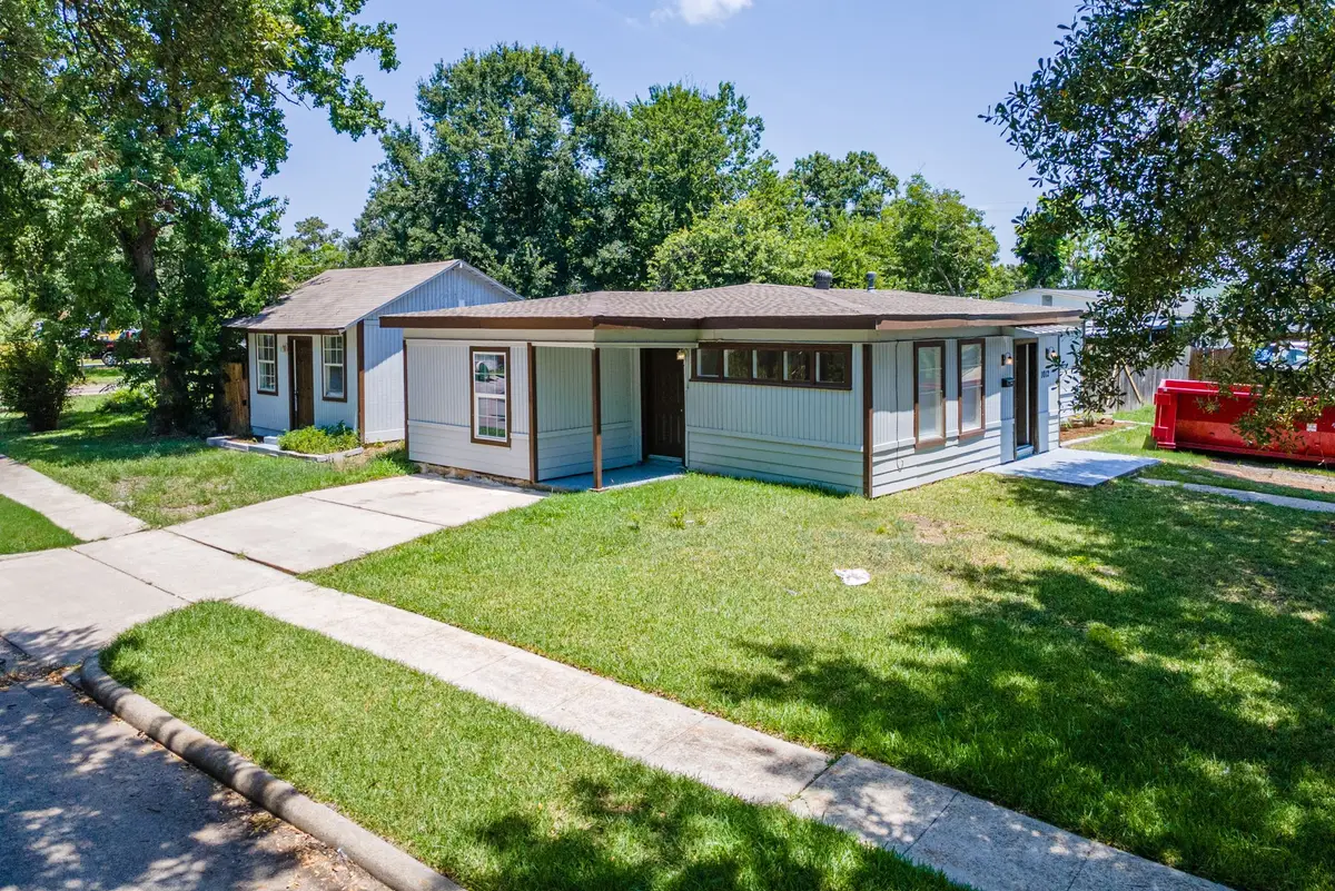 1012 W Hart Avenue, Pasadena, TX 77506 - #1