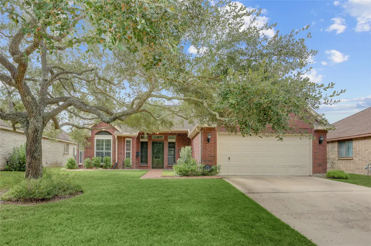 2614 S Peach Hollow Circle Circle, Pearland, TX 77584 - Image #1