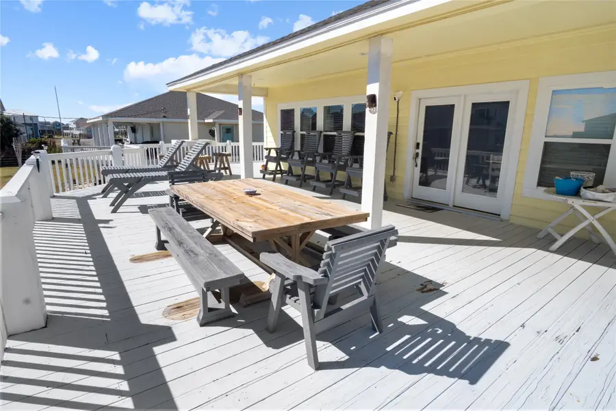 2296 Martinique, Crystal Beach, TX 77650 - Image #3