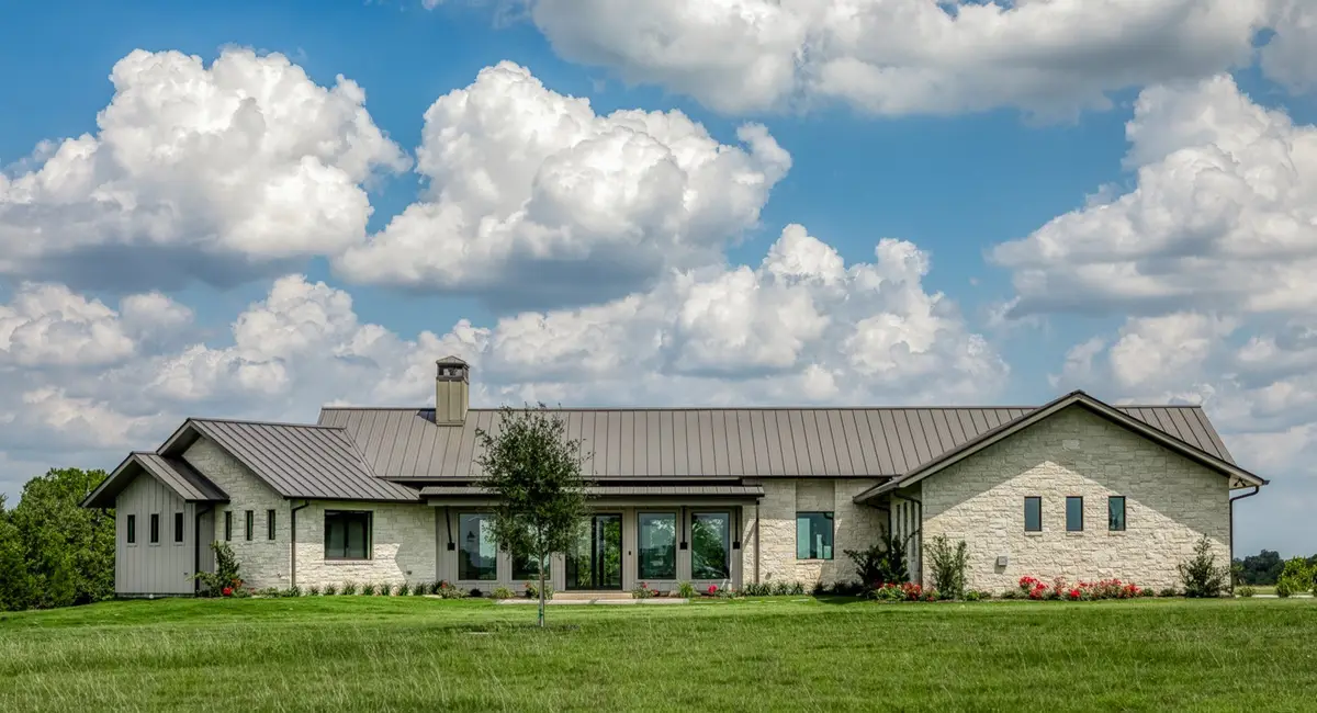 4961 Hartfield Road, Round Top, TX 78954 - Image #1