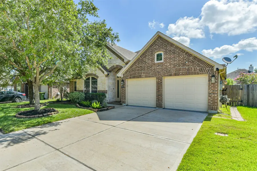 2919 Silhouette Bay Drive, Pearland, TX 77584 - #3