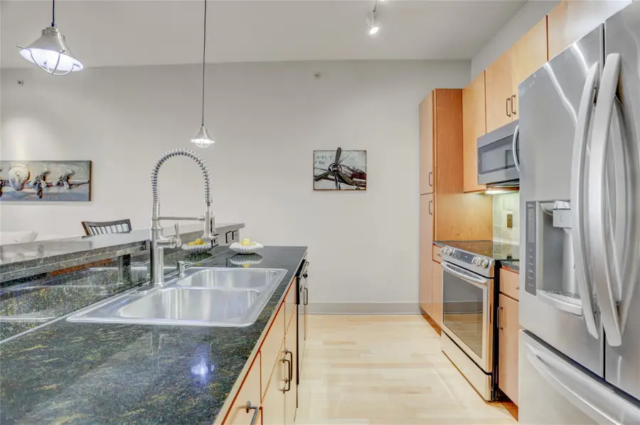 1901 Post Oak Boulevard #4303, Houston, TX 77056 - Image #3