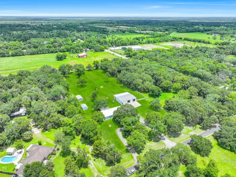 18424 Avenue A, Alvin, TX 77511 - #3