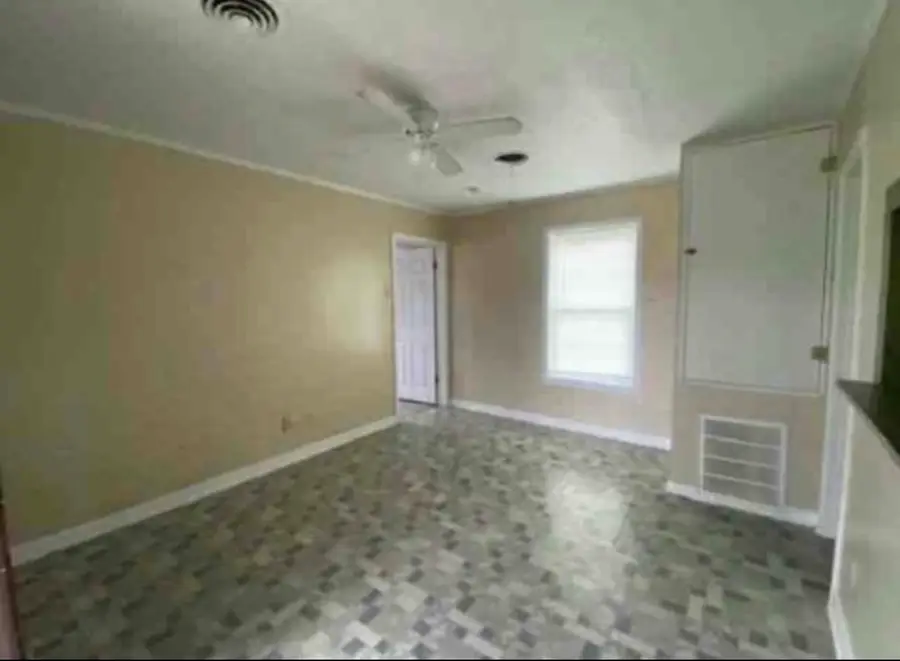 101 West St, Liberty, TX 77575 - #2
