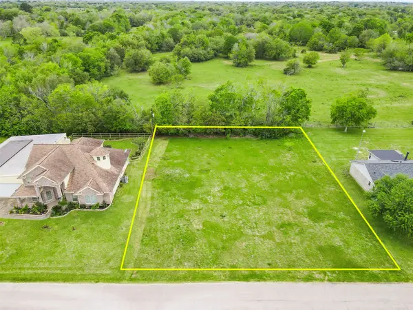 19 Hal Mclain Road, Manvel, TX 77578