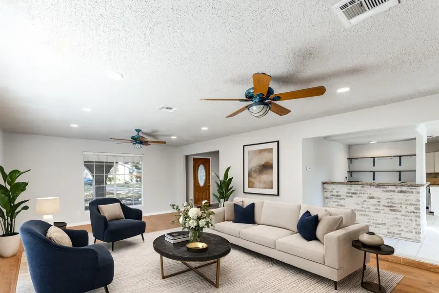 7218 Jadewood Drive, Houston, TX 77088 - Image #3