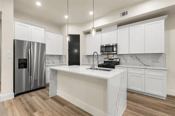 7901 Grandview Street, Houston, TX 77051