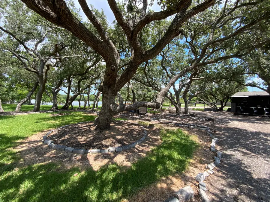 1236 Riverside Drive, Palacios, TX 77465 - Image #2
