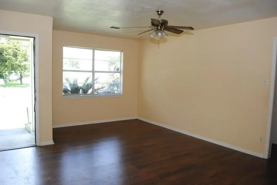 17419/17421-17423/17425 Fir Road, Alvin, TX 77511 - #3