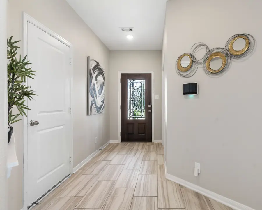 20147 Bushwick Falls Drive, Montgomery, TX 77316 - Image #3