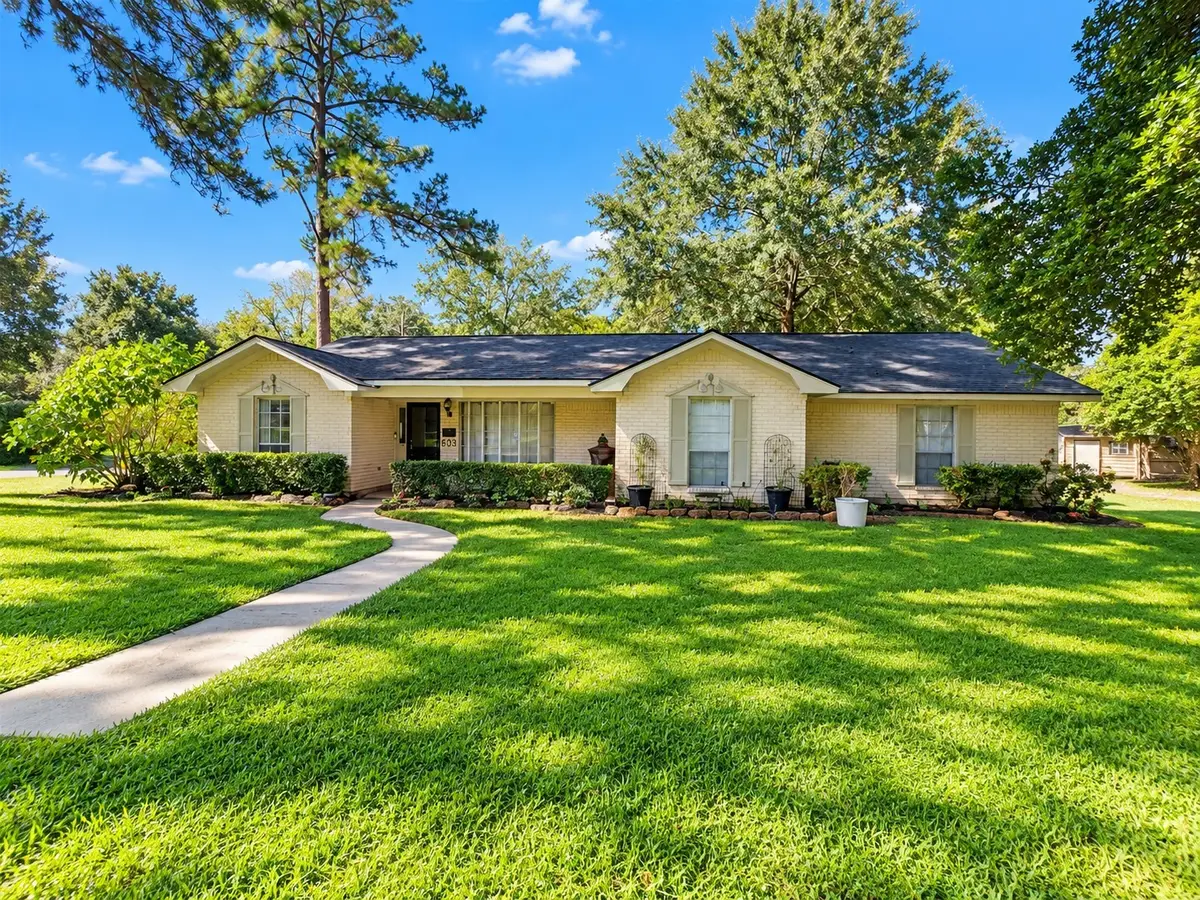 601 Apple Blossum Street, Woodville, TX 75979 - #1