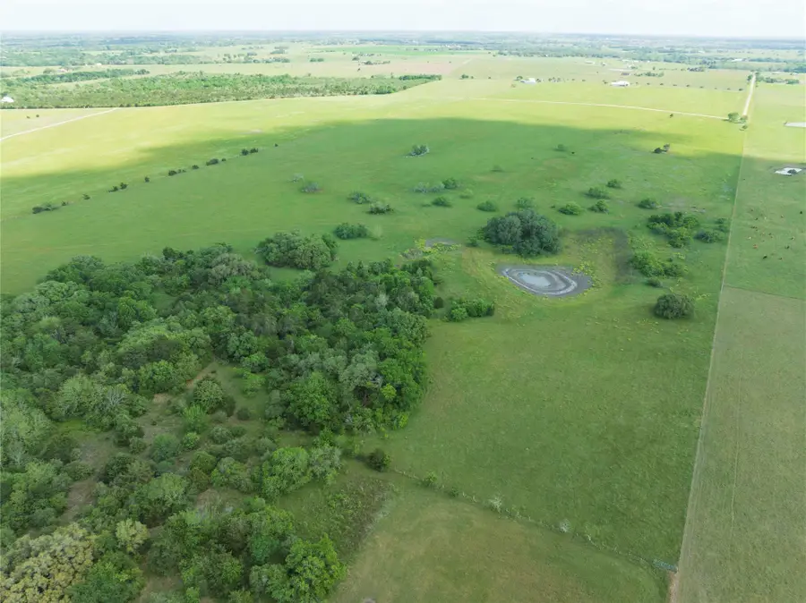 1162 County Road 234b, Hallettsville, TX 77964 - Image #3