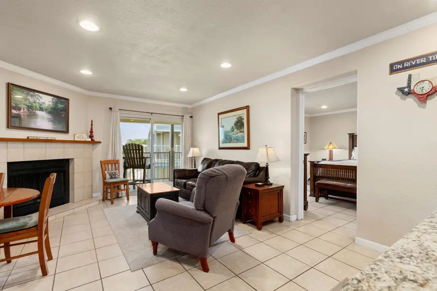 500 N Market Street #316, New Braunfels, TX 78130 - #2