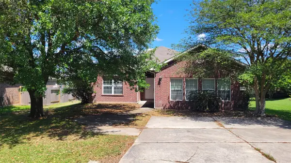 13272 Skyline Drive, Willis, TX 77318