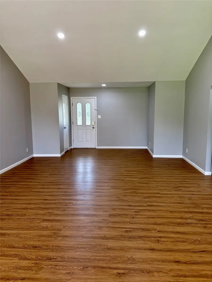 10434 Rocky Hollow Road, La Porte, TX 77571 - Image #3