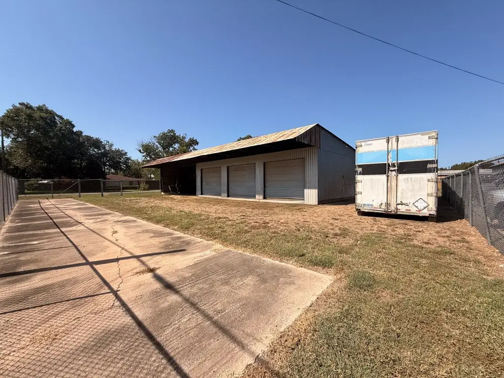 900 Spring Street, Columbus, TX 78934 - #1
