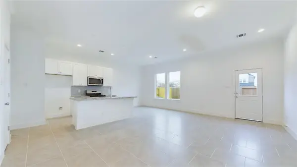 6404 Pregonero Lane, Houston, TX 77048