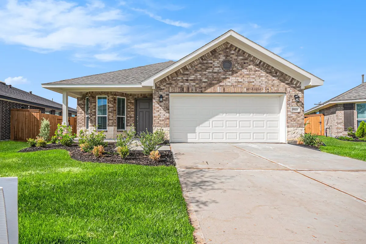 13223 Silver Egret Lane, Texas City, TX 77568 - Image #1