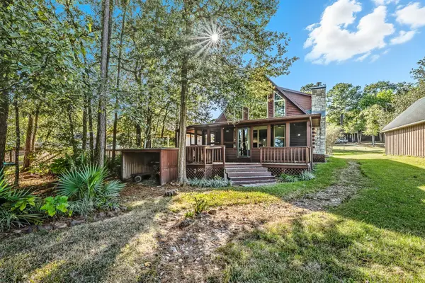 52 Hunters Creek Drive, Huntsville, TX 77340